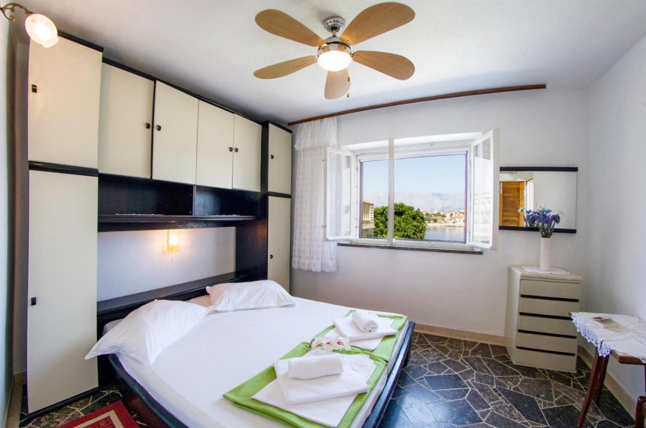 Beachfront House Pope B&B Selca  Exterior foto
